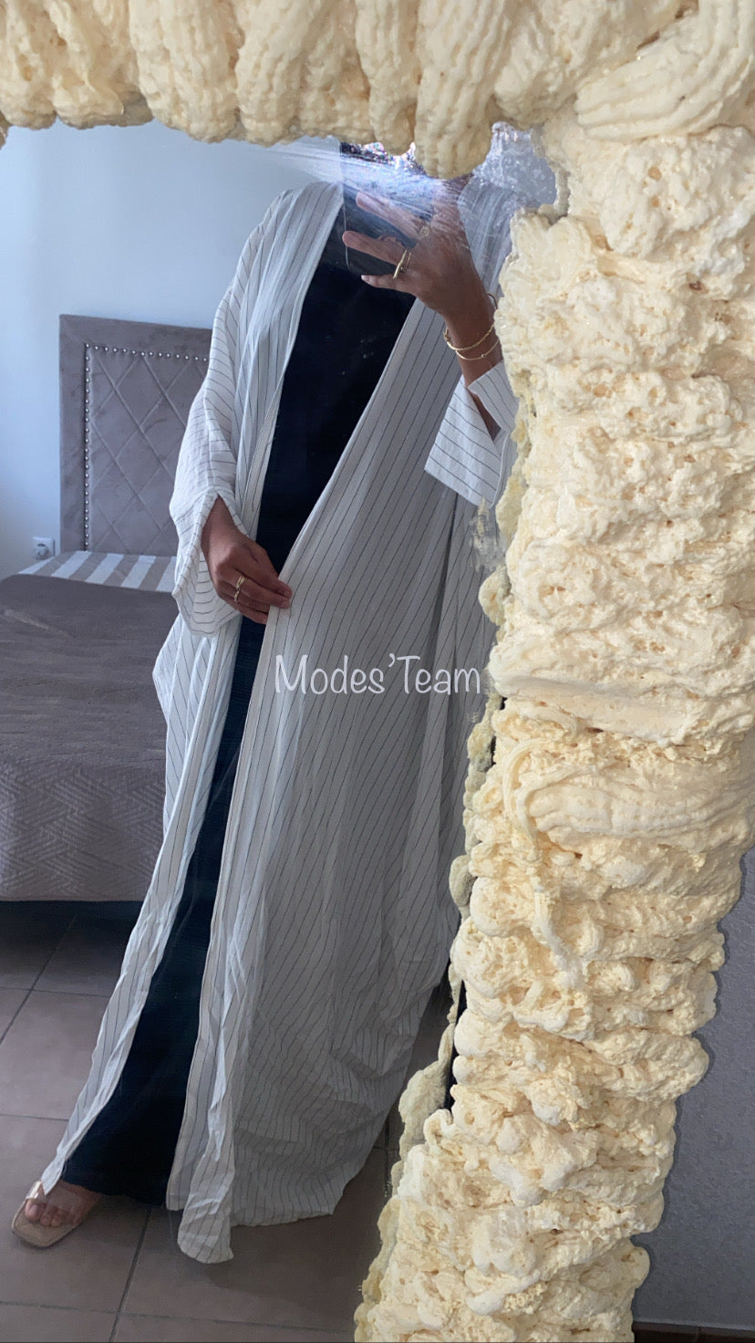 Kimono blanc rayé noir